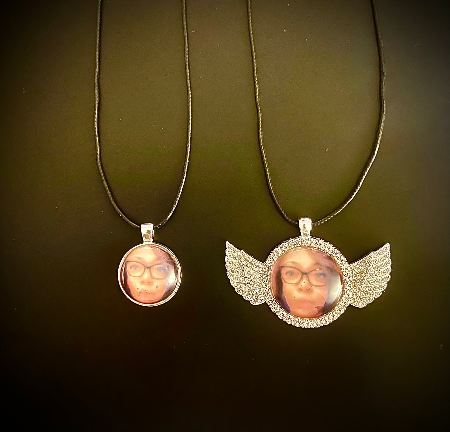 Iced-Out Memorial Pendant – Where Street Style Meets Sentiment